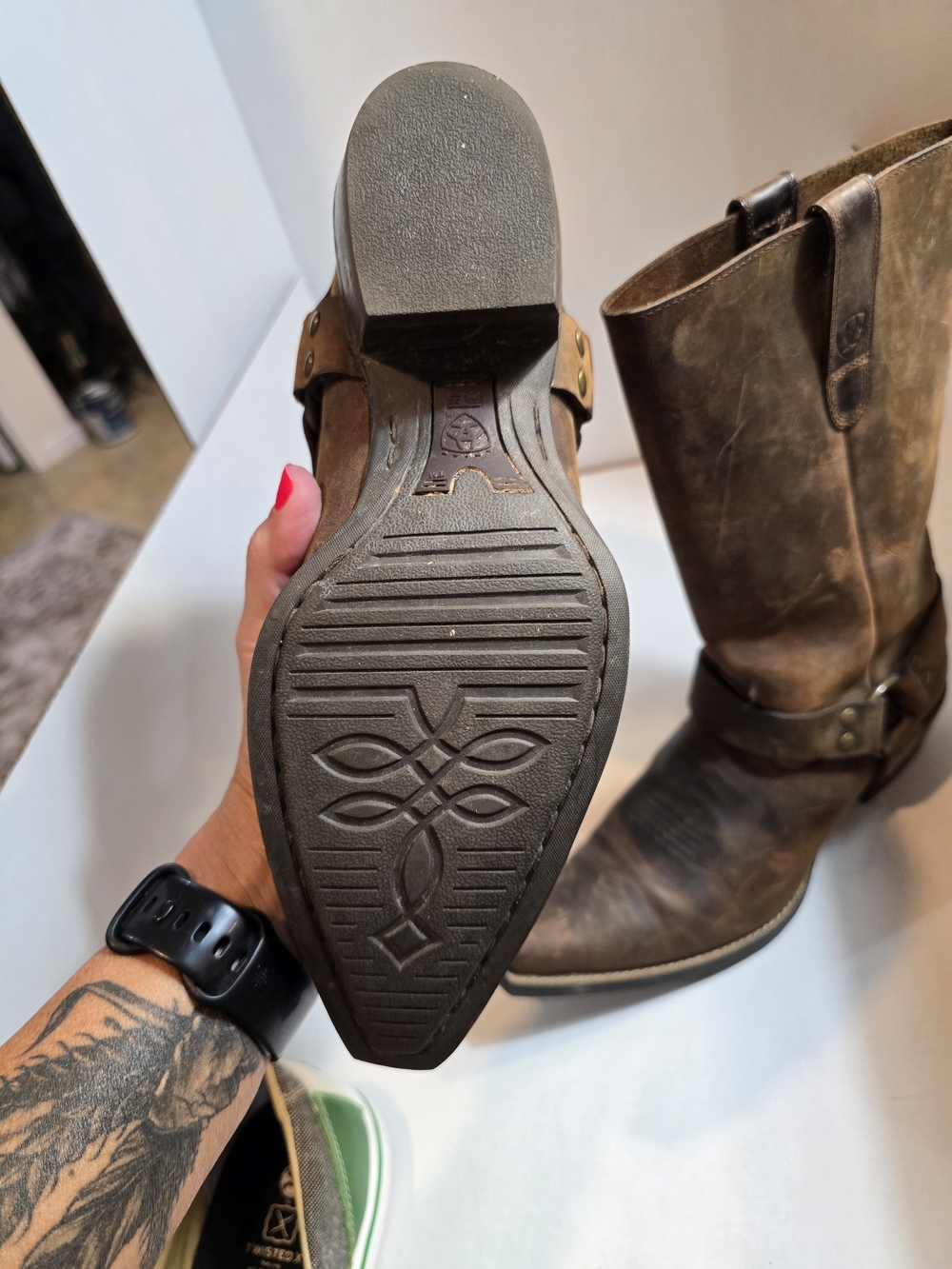 Ariat Brown Leather Heeled Western Boots - Picture 5 of 6